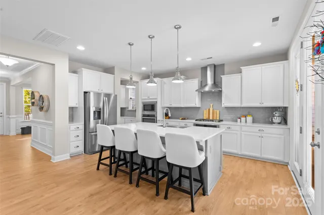 $645,000 | 950 Emory Lane, Fort Mill, SC 29708