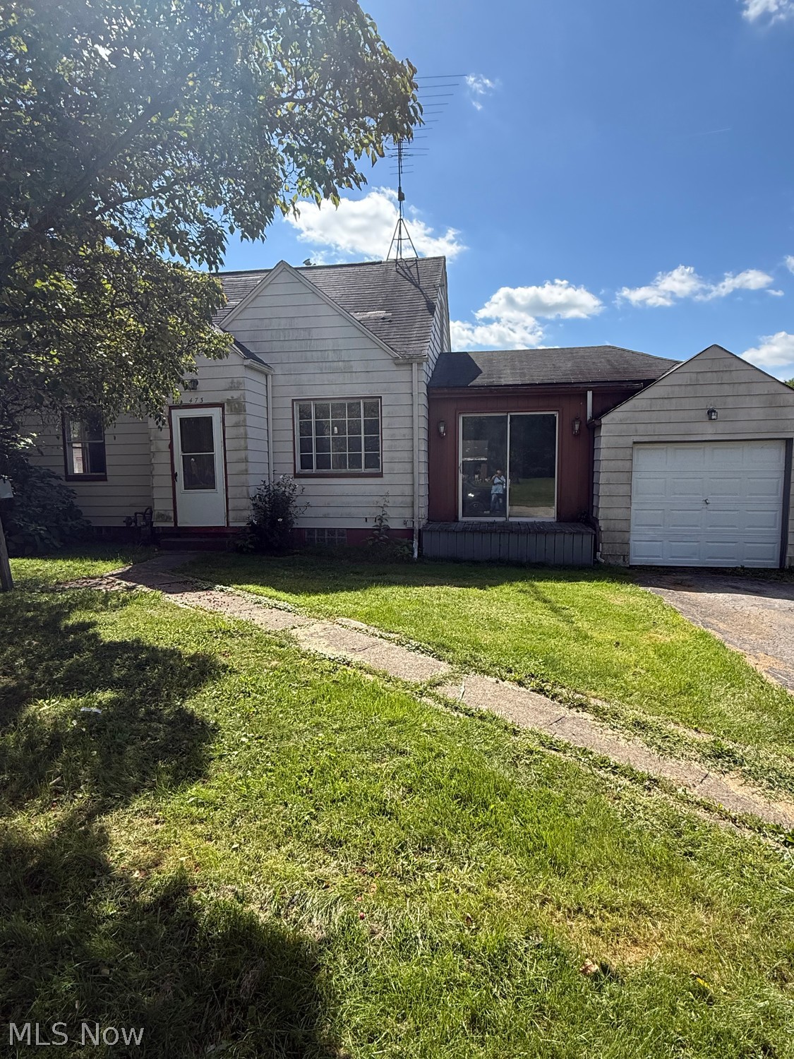 473 Robinson Road Campbell, OH 44405 - Photo 1 of 16 Gallery Image 1