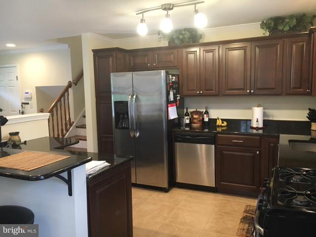 303 Hampton Road Linthicum Heights, MD 21090 - Photo 12 of 30 Kitchen
