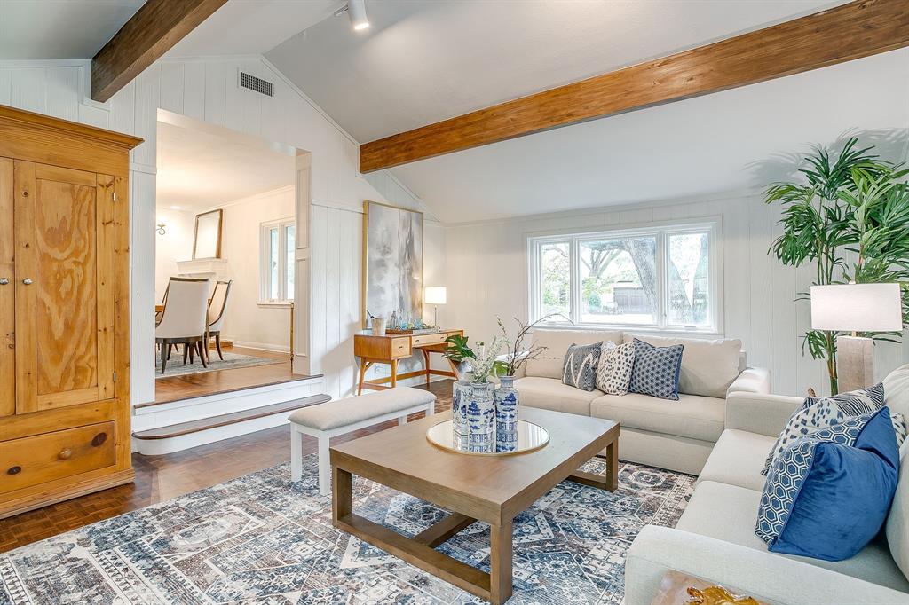 624 Edgefield Road Fort Worth, TX 76107 - Photo 13 of 37 a living room with furniture and a large window