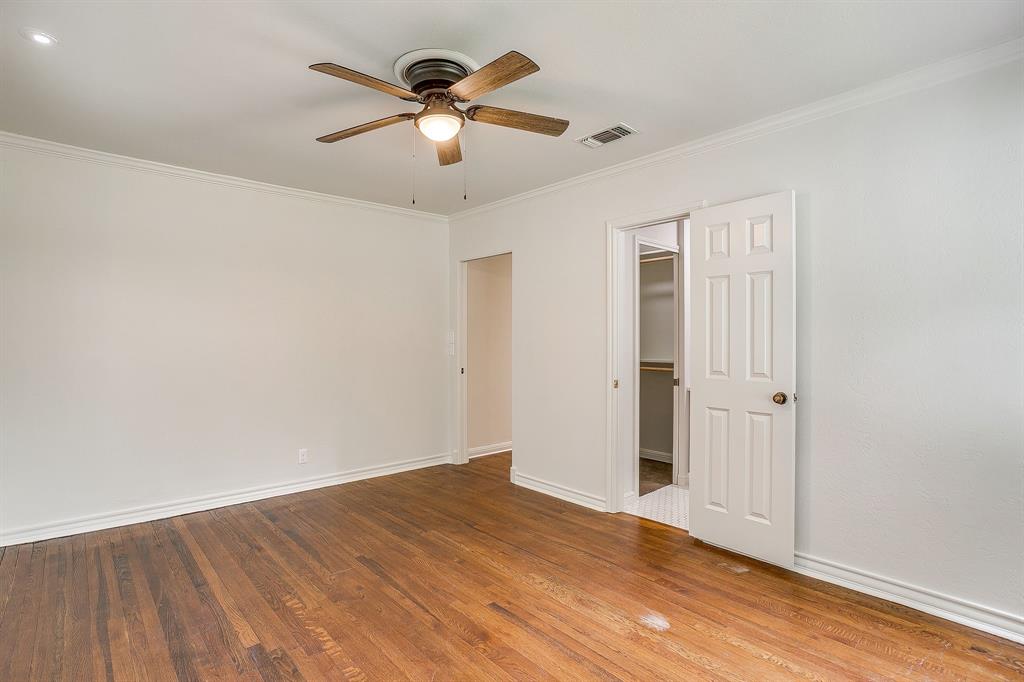 624 Edgefield Road Fort Worth, TX 76107 - Photo 22 of 37 wooden floor in an empty room