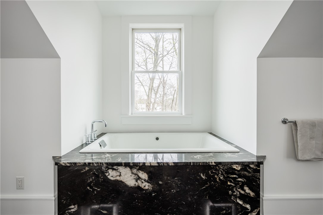 17 Sibley Place, Unit 3 Rochester, NY 14607 - Photo 31 of 41