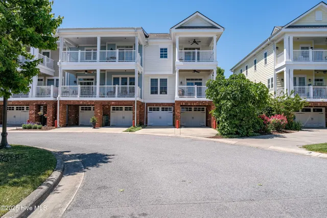 $600,000 | 207 South Academy Street, Washington, NC 27889