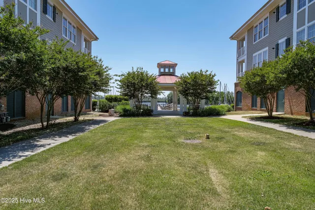 $600,000 | 207 South Academy Street, Washington, NC 27889