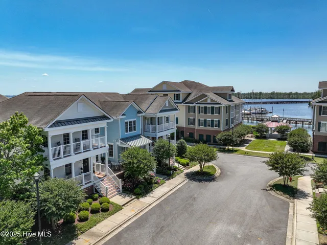 $600,000 | 207 South Academy Street, Washington, NC 27889