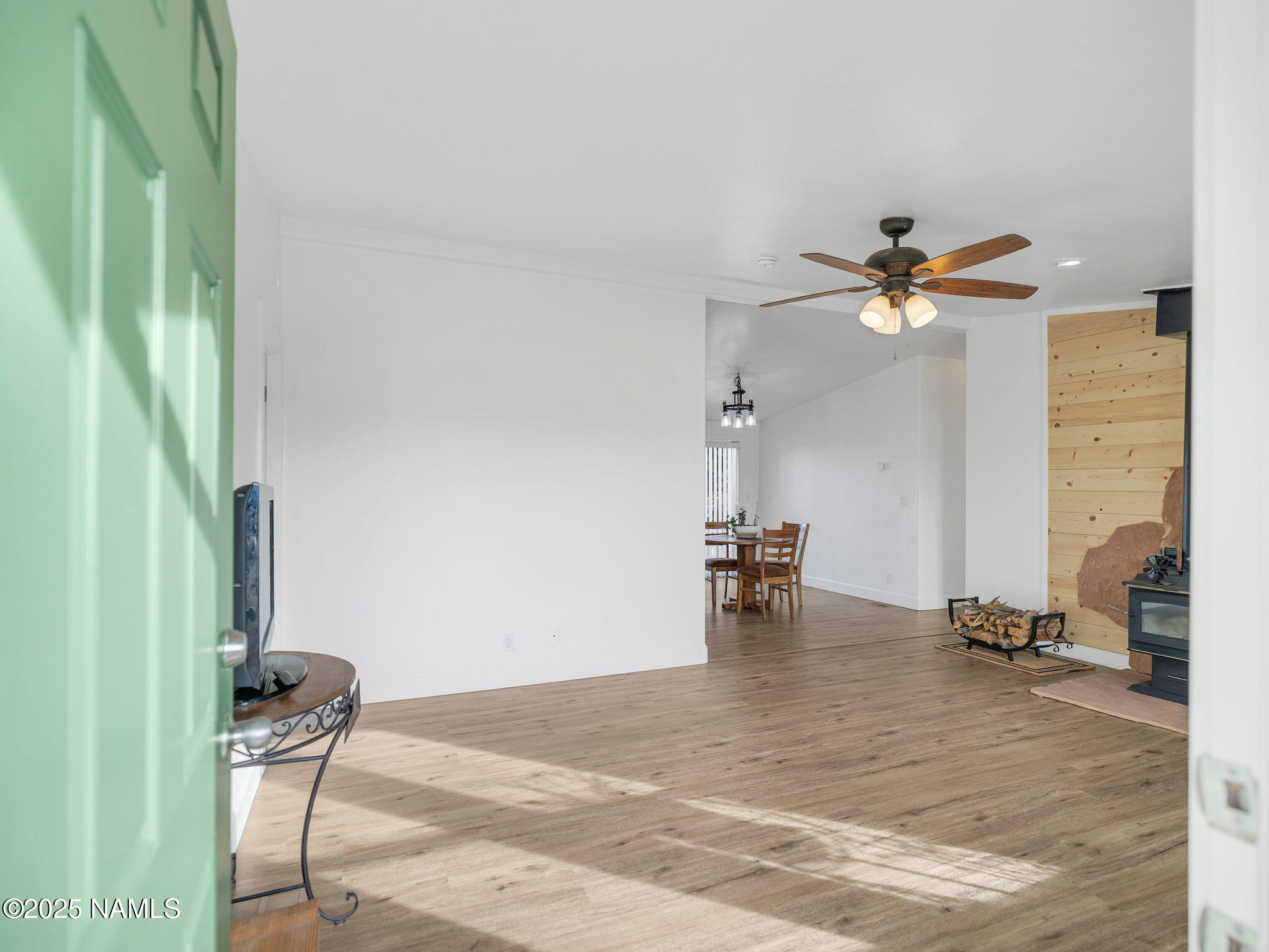 2705 West Honeysuckle Road Williams, AZ 86046 - Photo 3 of 37 Entry Way