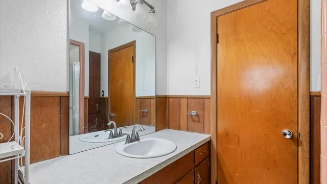 $415,000 | 119 Felps Drive, Blanco, TX 78606