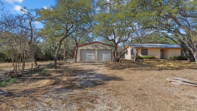 $415,000 | 119 Felps Drive, Blanco, TX 78606