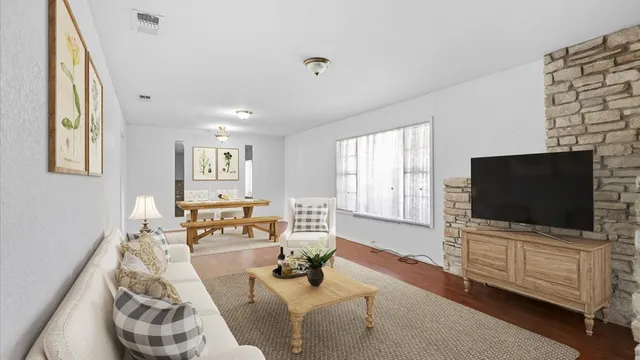 $415,000 | 119 Felps Drive, Blanco, TX 78606