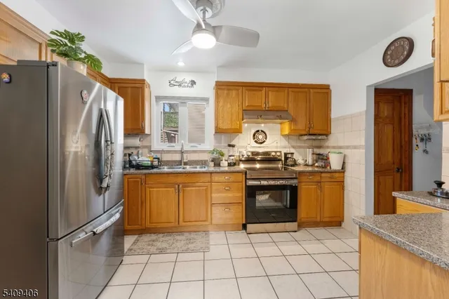 $549,000 | 45 Leick Avenue, Carteret, NJ 07008