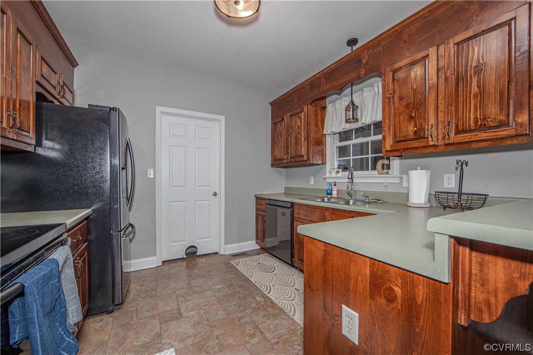 11927 Old Stage Road Prince George, VA 23875 - Photo 8 of 24 Gallery Image 8