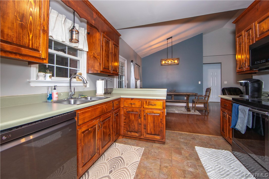 11927 Old Stage Road Prince George, VA 23875 - Photo 9 of 24 Gallery Image 9