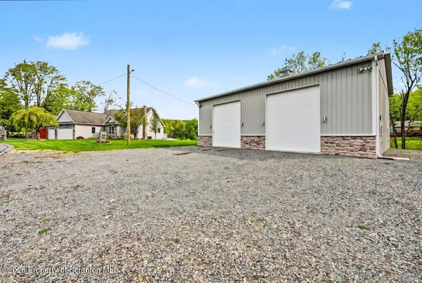 $675,000 | 33 Parry Road, Moscow, PA 18444