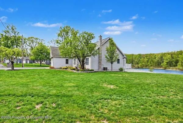$675,000 | 33 Parry Road, Moscow, PA 18444