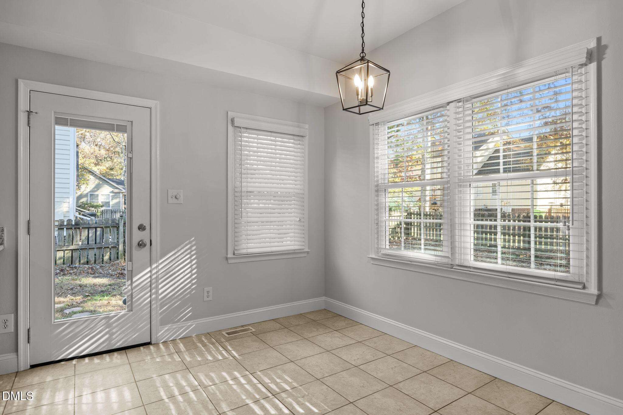 11829 North Exeter Way Raleigh, NC 27613 - Photo 17 of 41 17-web-or-mls-IMG_4324