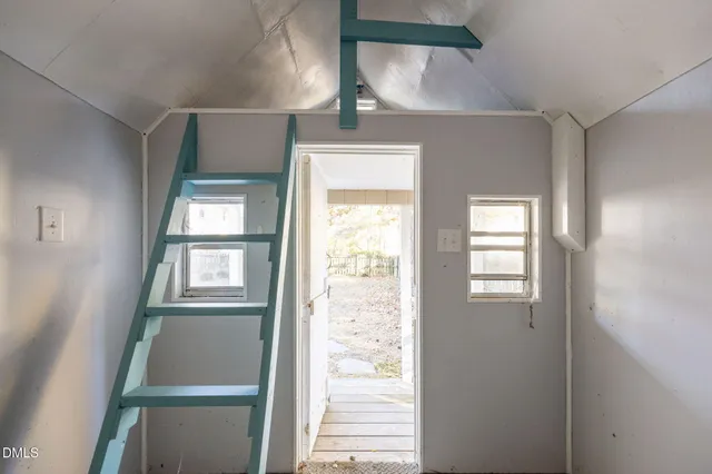 $445,000 | 11829 North Exeter Way, Raleigh, NC 27613