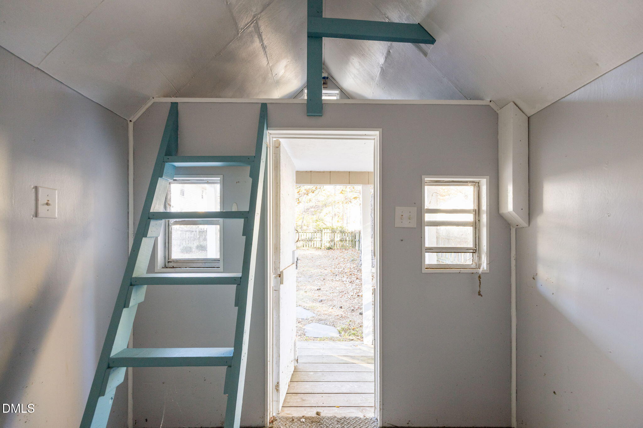 11829 North Exeter Way Raleigh, NC 27613 - Photo 37 of 41 46-web-or-mls-IMG_4403