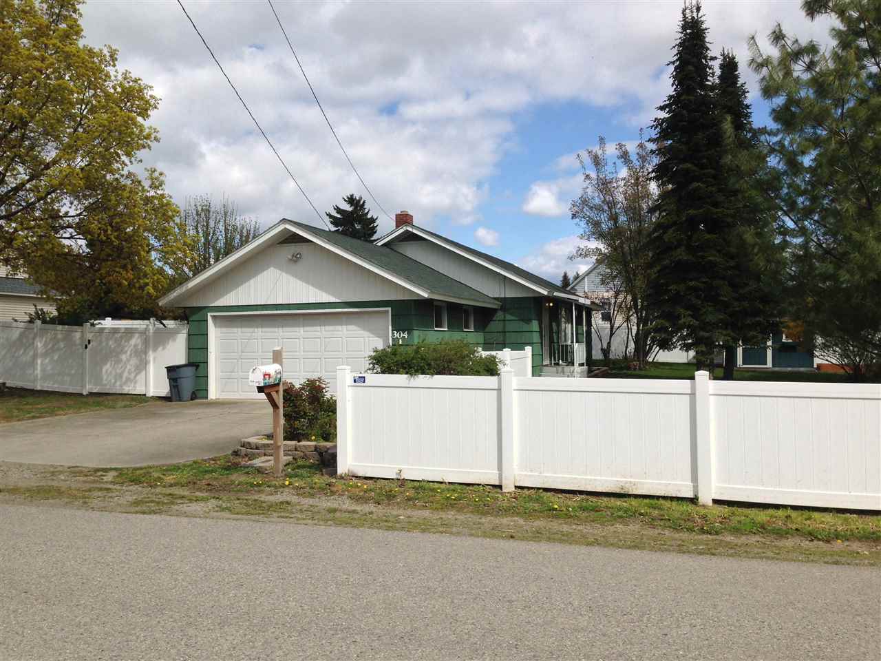 304 North Bannen Road Spokane Valley, WA 99216 - Photo 1 of 15