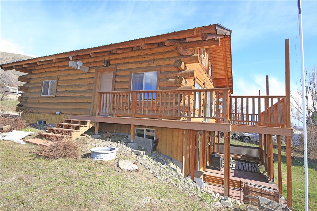 403 Perry Street Winthrop, WA 98862 - Photo 15 of 33 Gallery Image 15