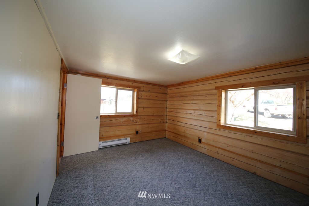 403 Perry Street Winthrop, WA 98862 - Photo 17 of 33 Gallery Image 17