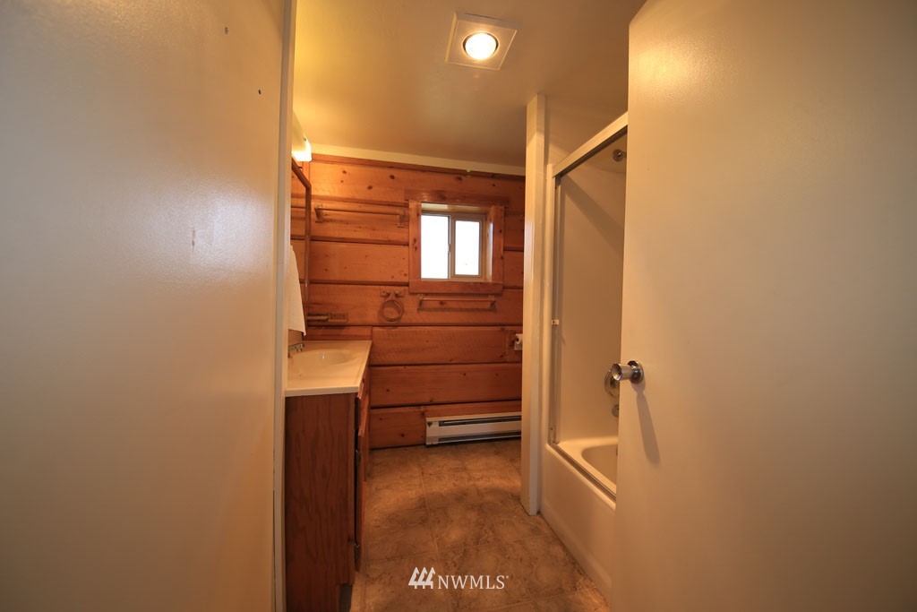 403 Perry Street Winthrop, WA 98862 - Photo 25 of 33 Gallery Image 25