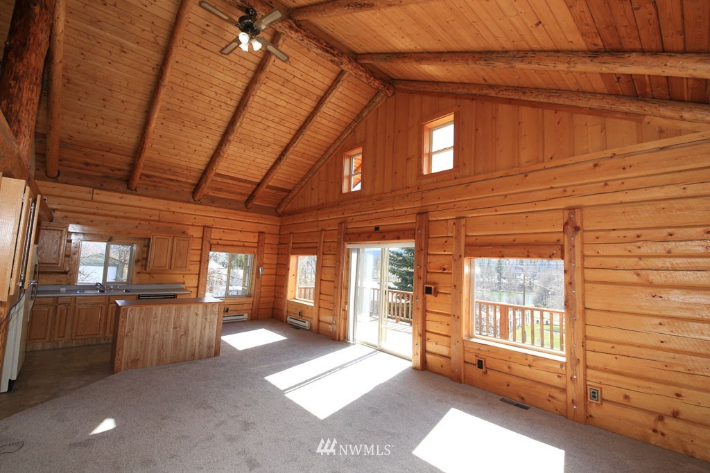 403 Perry Street Winthrop, WA 98862 - Photo 8 of 33 Gallery Image 8
