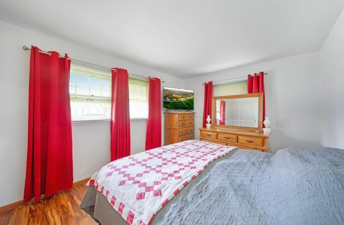 164 Sturbridge Road Columbus, OH 43228 - Photo 11 of 29 Bedroom 1