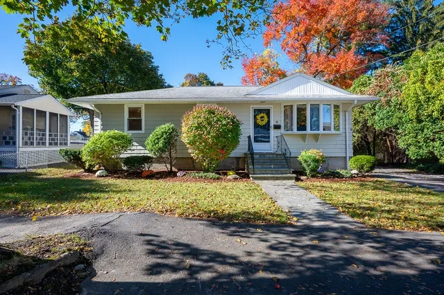 $392,500 | 4 Harold Street, Worcester, MA 01604