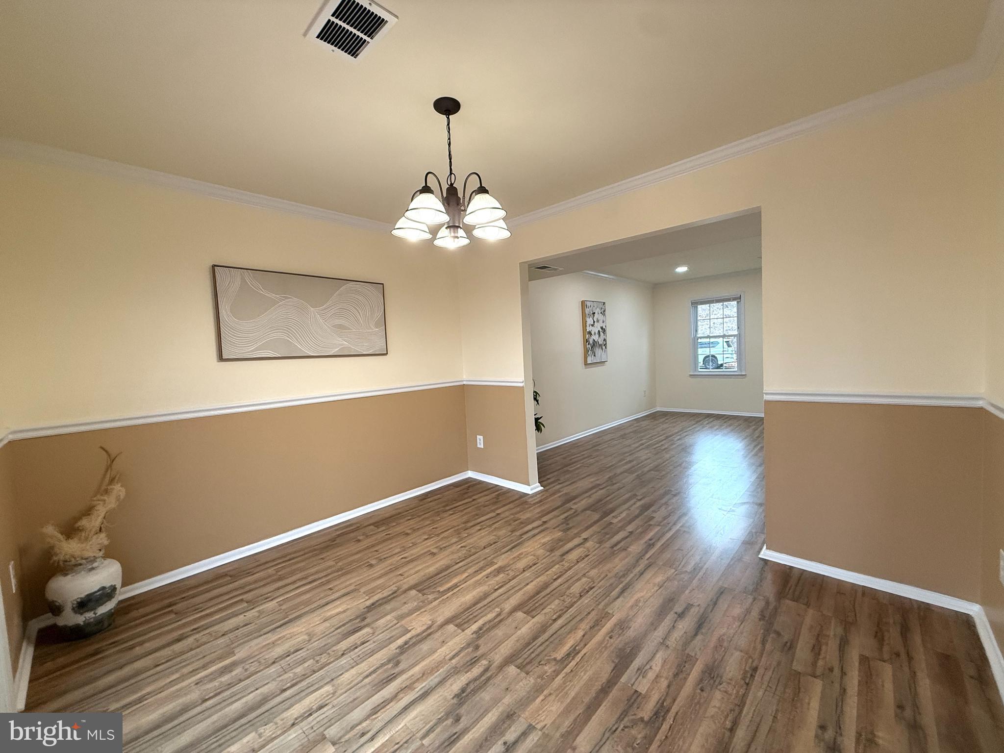 5278 Lonsdale Drive Springfield, VA 22151 - Photo 5 of 32