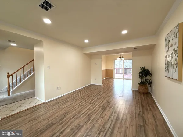 $3,000 | 5278 Lonsdale Drive, Springfield, VA 22151