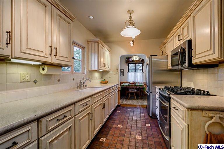 1363 New York Drive Altadena, CA 91001 - Photo 14 of 47 Additional Photo