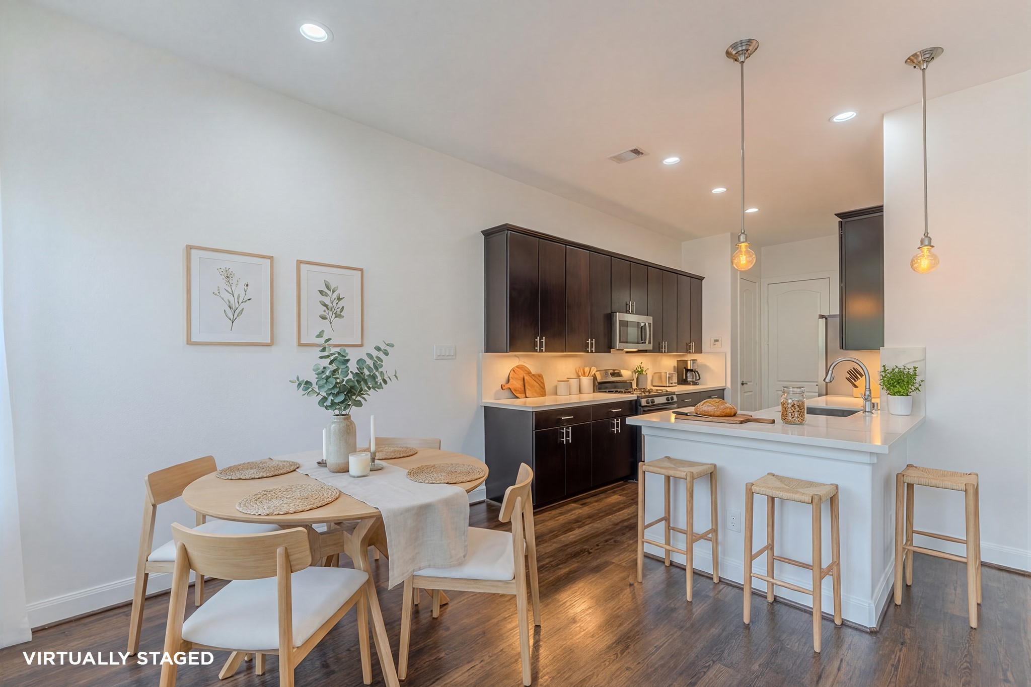 58 Aventura Place Spring, TX 77389 - Photo 21 of 50 Light-filled breakfast area overlooking the backyard for relaxed morning coffee.