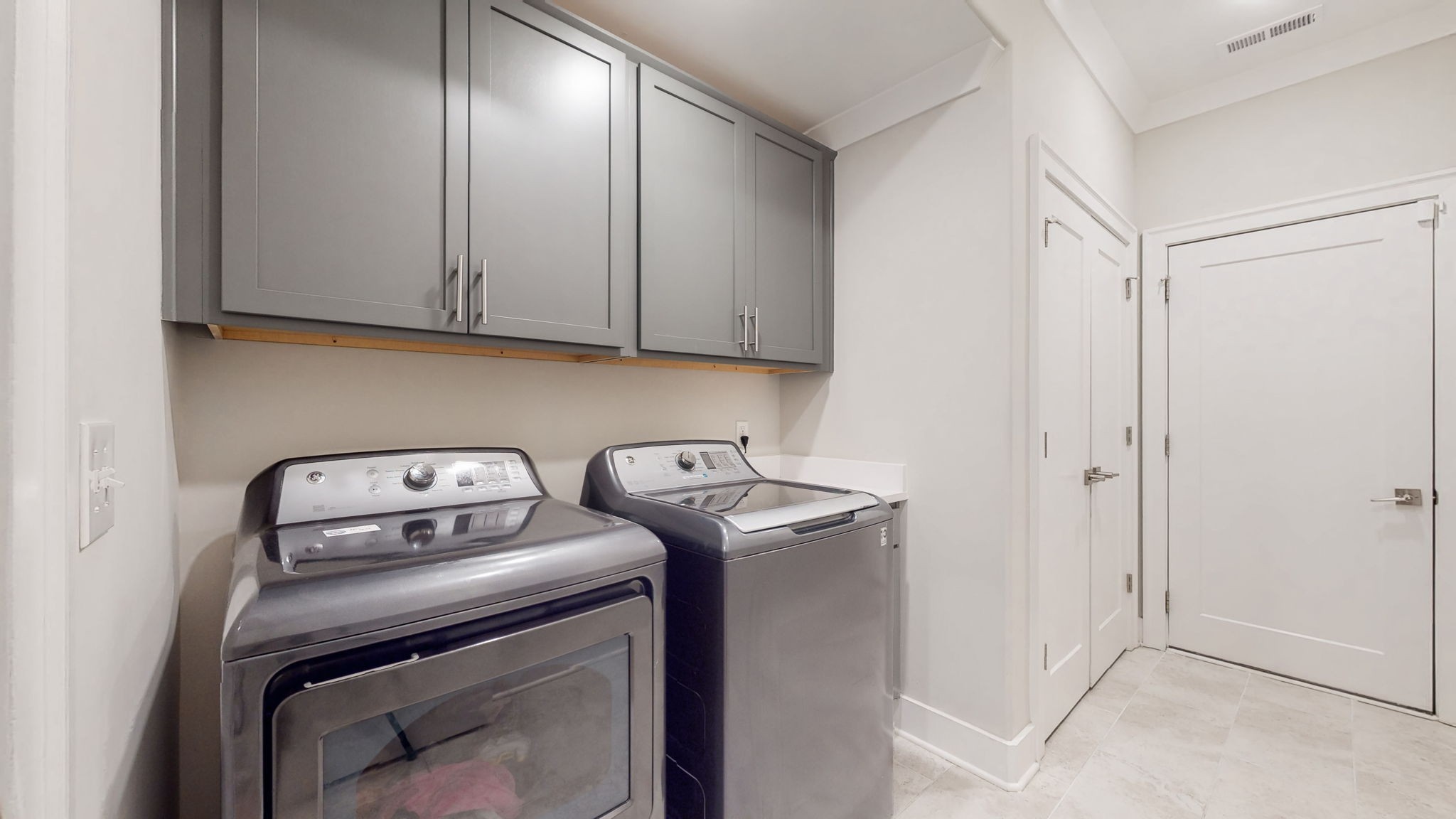 3413 Pershing Drive Murfreesboro, TN 37129 - Photo 20 of 43 a utility room with dryer and washer