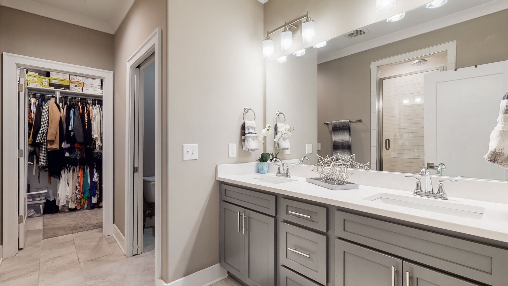 3413 Pershing Drive Murfreesboro, TN 37129 - Photo 25 of 43 a bathroom with a sink vanity and a mirror