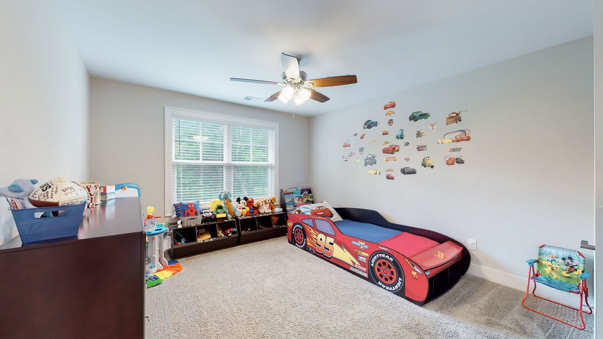 3413 Pershing Drive Murfreesboro, TN 37129 - Photo 30 of 43 a living room with furniture and a window