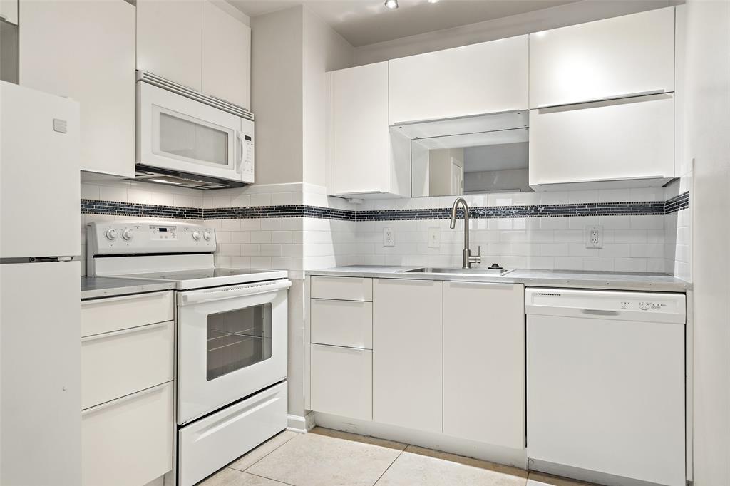 2404 Longview Street, Unit 105 Austin, TX 78705 - Photo 13 of 19