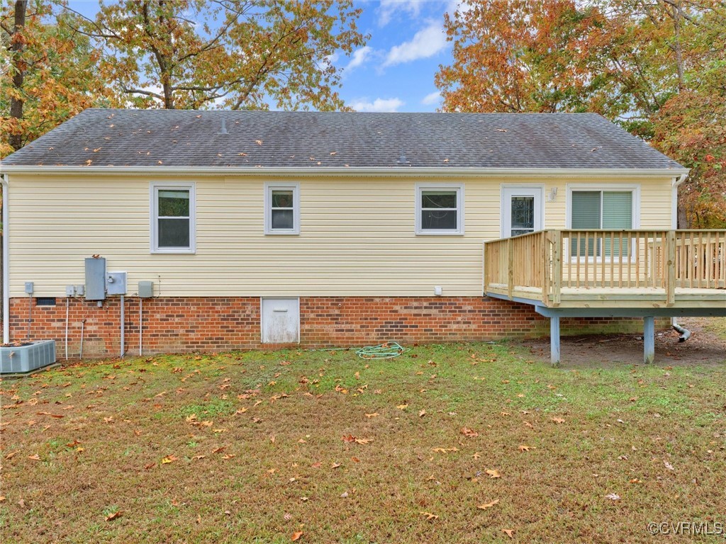 3304 Rufford Place Chester, VA 23831 - Photo 4 of 26 a view of a house with a yard and sitting area