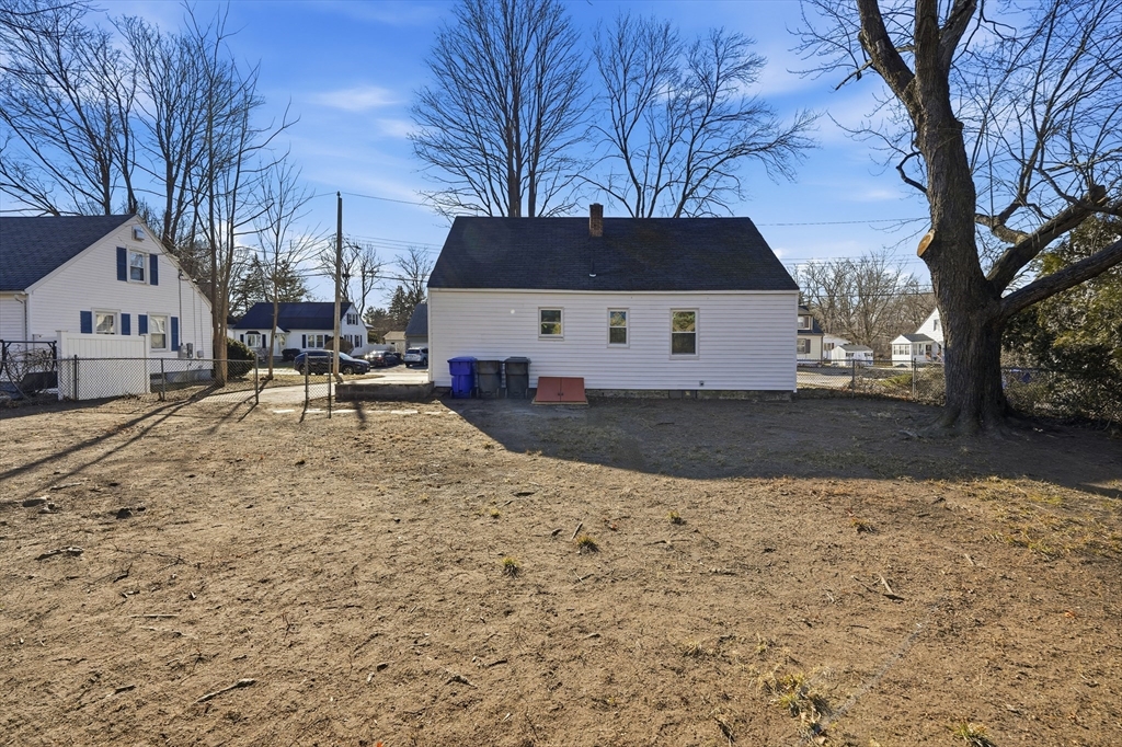 59 Piedmont Street Springfield, MA 01104 - Photo 33 of 36