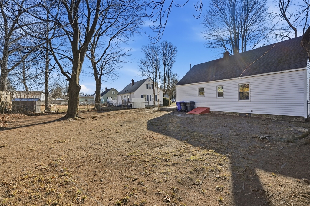 59 Piedmont Street Springfield, MA 01104 - Photo 34 of 36