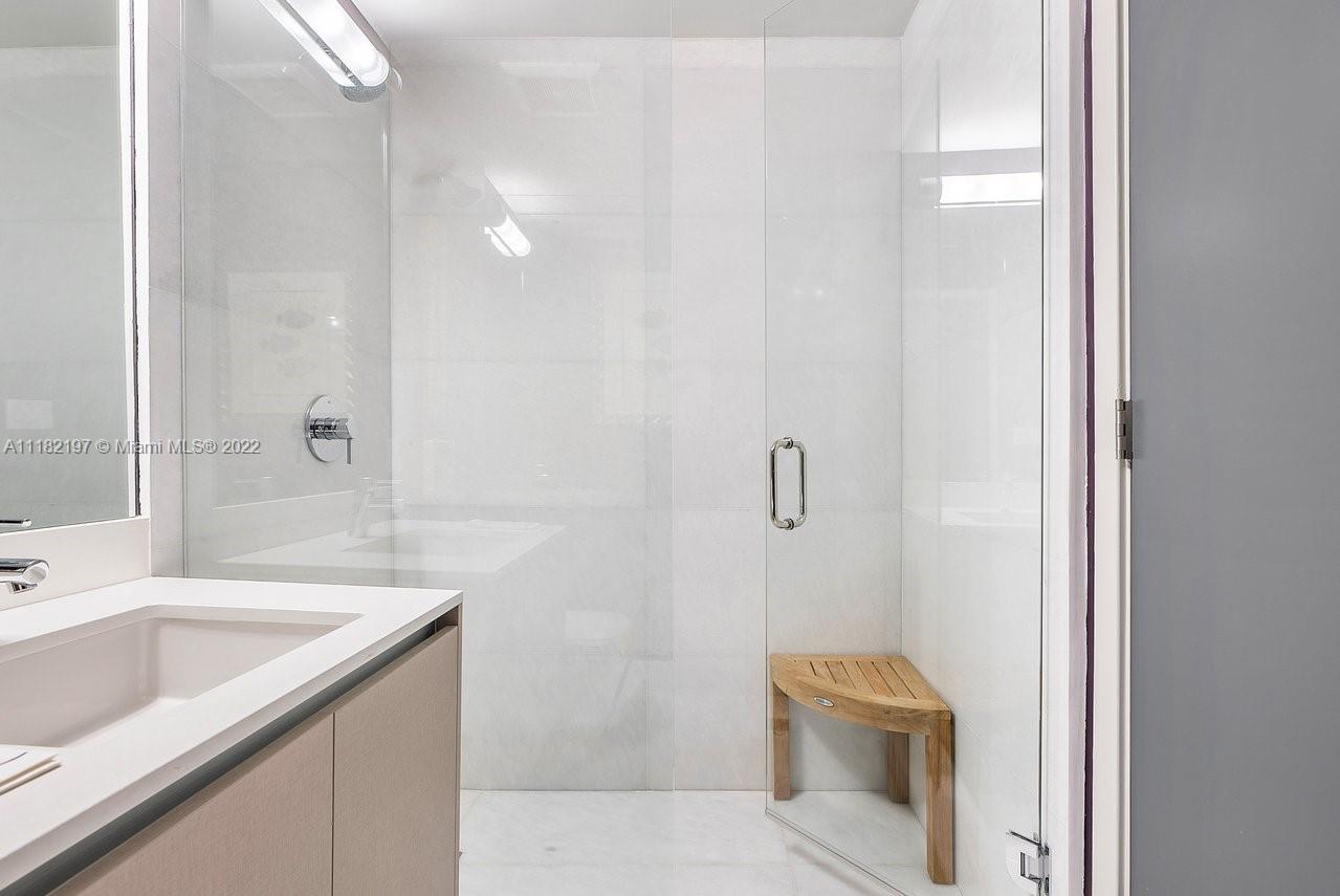 2101 South Surf Road, Unit 2C Hollywood, FL 33019 - Photo 30 of 38 a bathroom with a sink and a bathtub