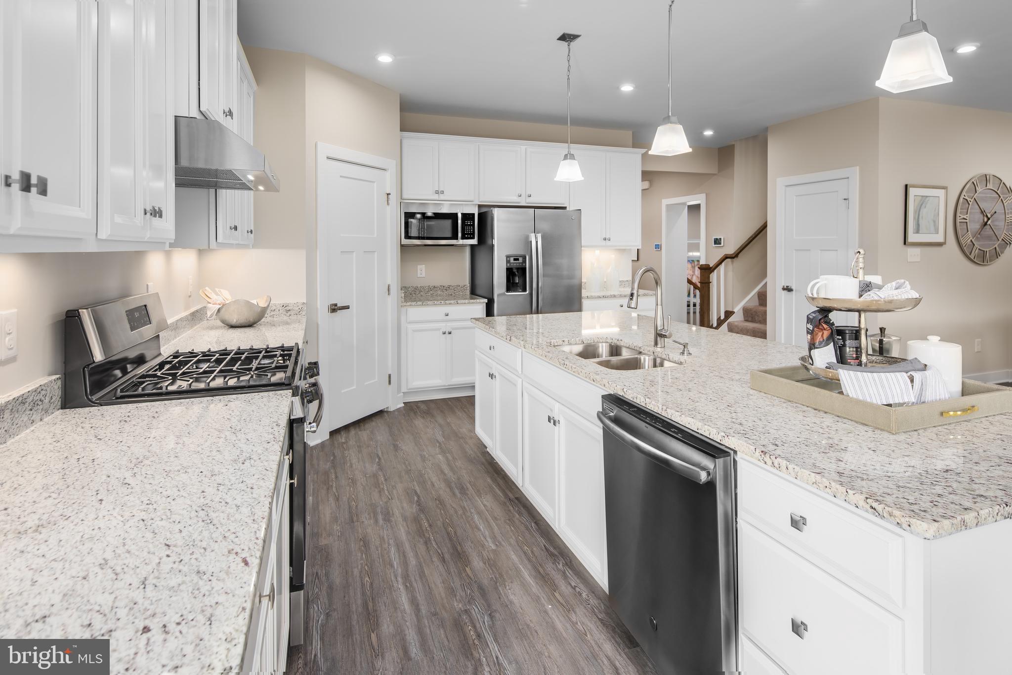 8216 East Branch Drive Brandywine, MD 20613 - Photo 3 of 21