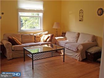 755 Oakview Road Ardmore, PA 19003 - Photo 4 of 10 Living Room