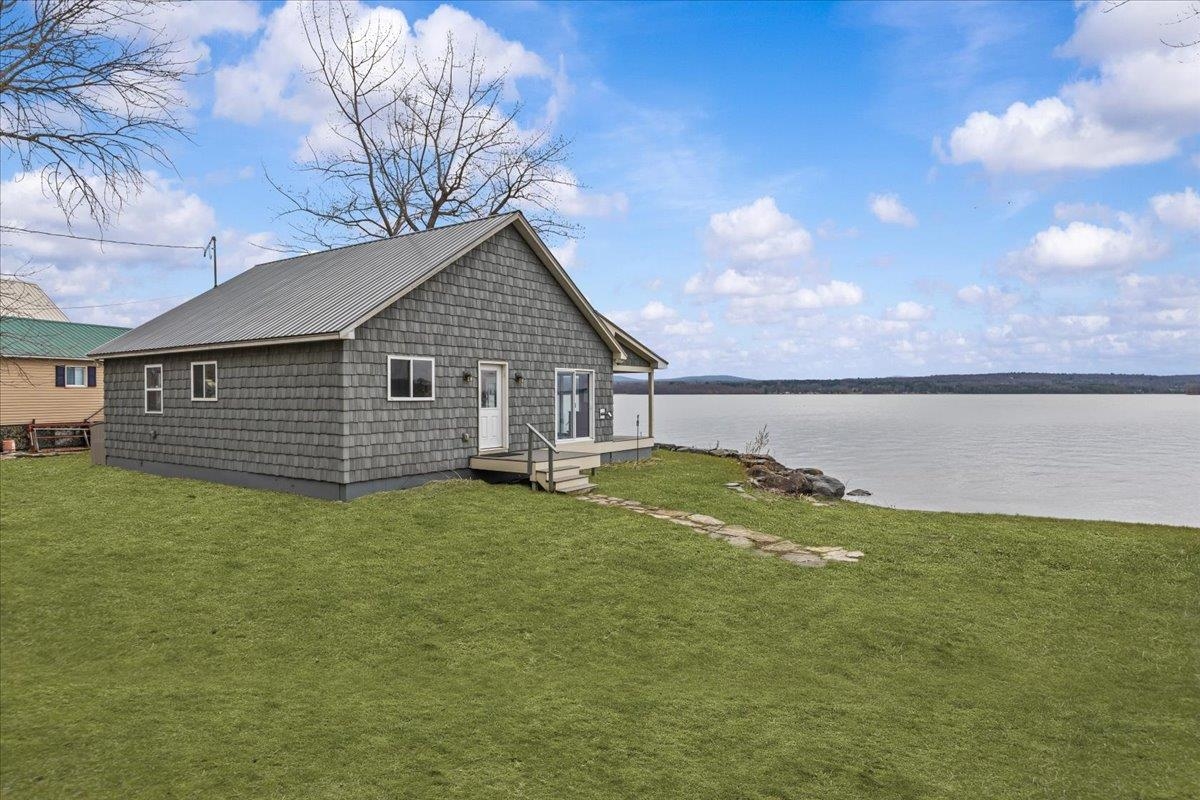 1223 Hathaway Point Road St. Albans Town, VT 05488 - Photo 26 of 44