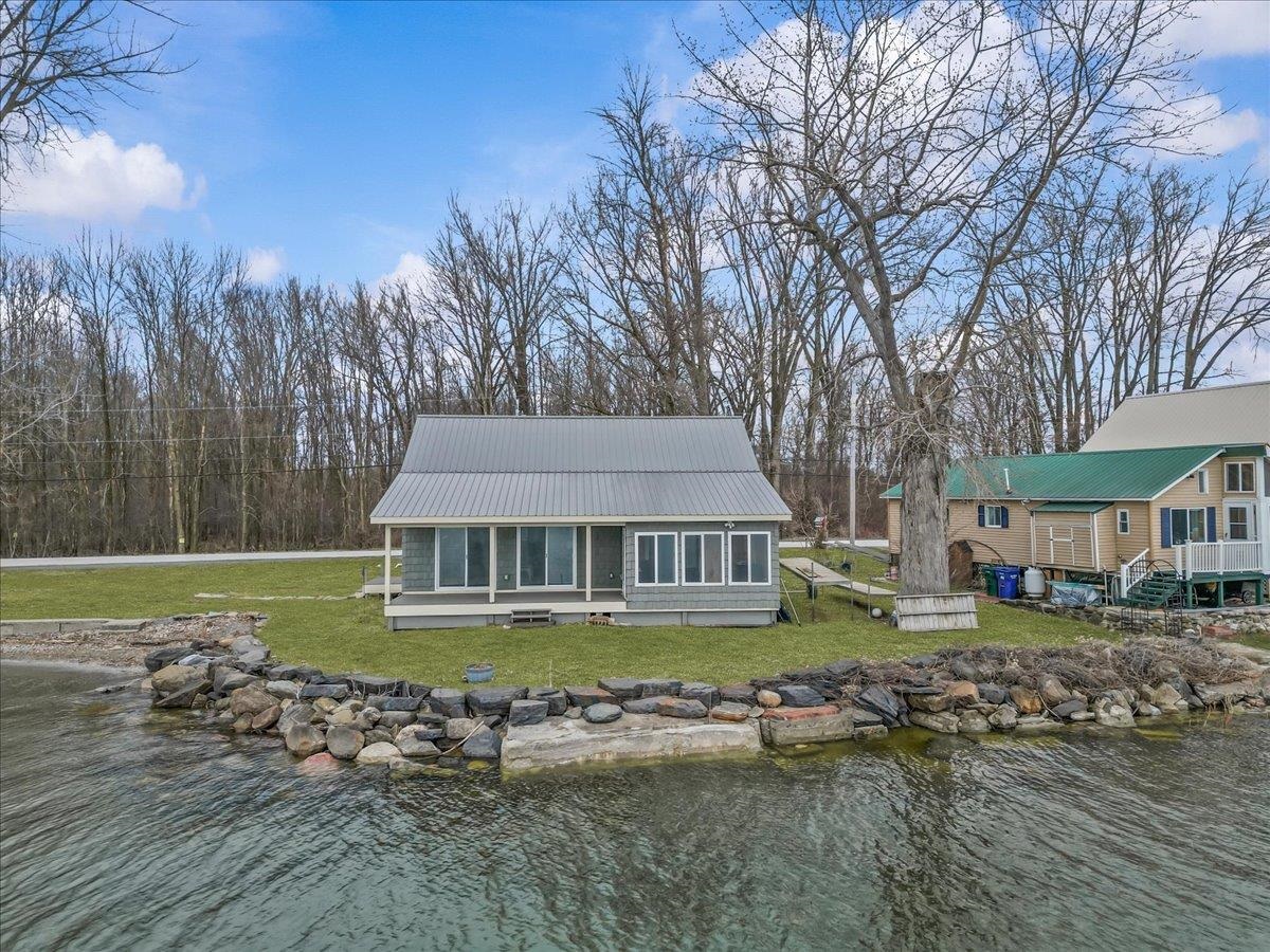 1223 Hathaway Point Road St. Albans Town, VT 05488 - Photo 4 of 44