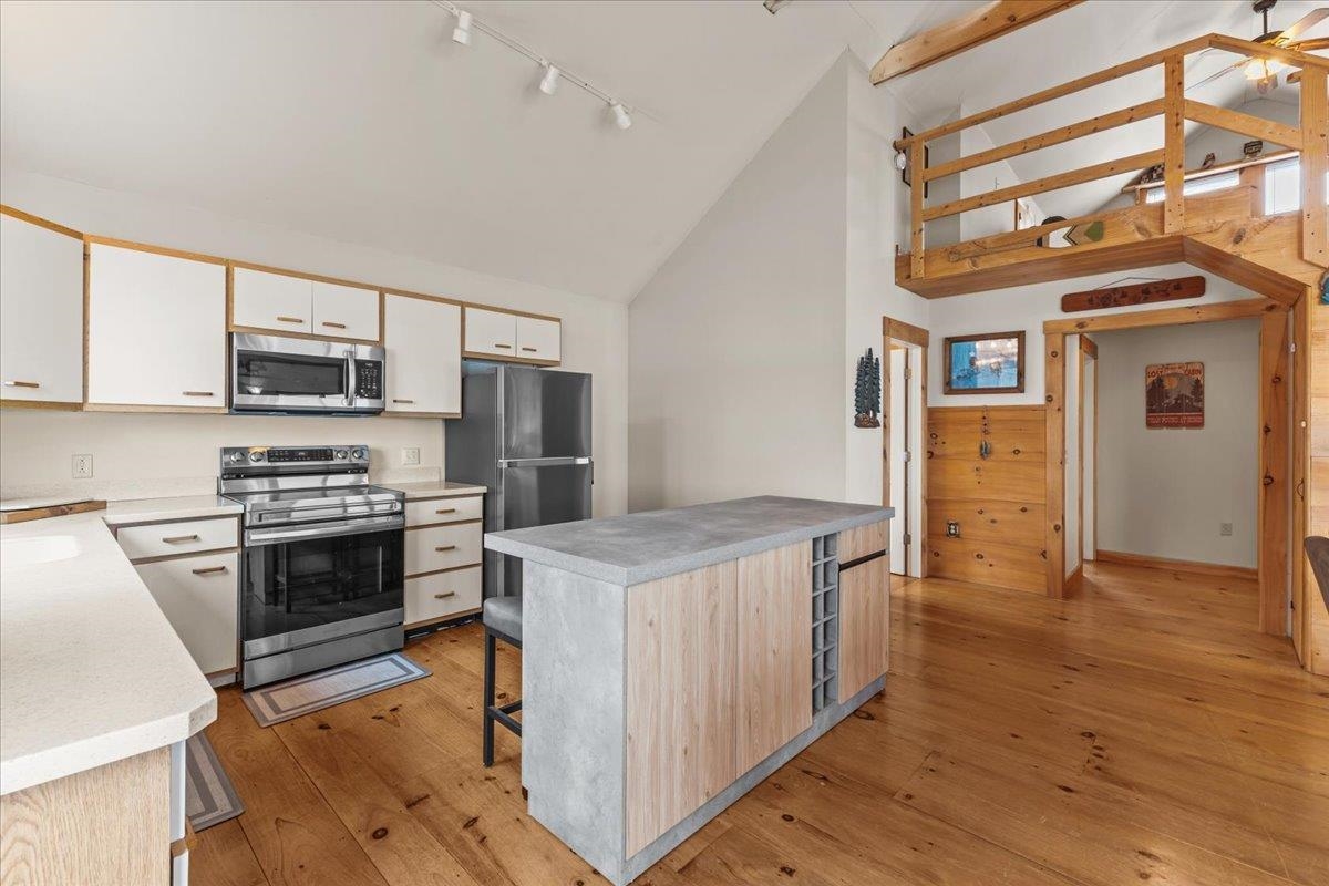 1223 Hathaway Point Road St. Albans Town, VT 05488 - Photo 7 of 44