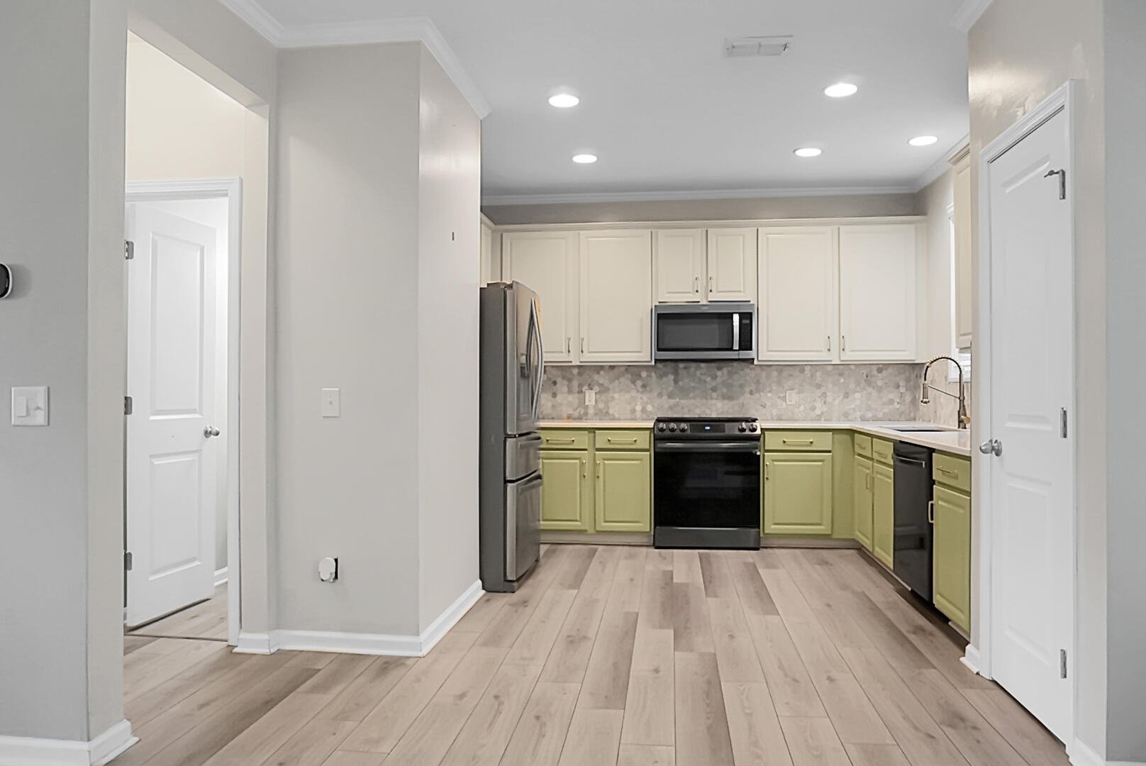 243 Oglethorpe Circle Moncks Corner, SC 29461 - Photo 16 of 34 DSC04726