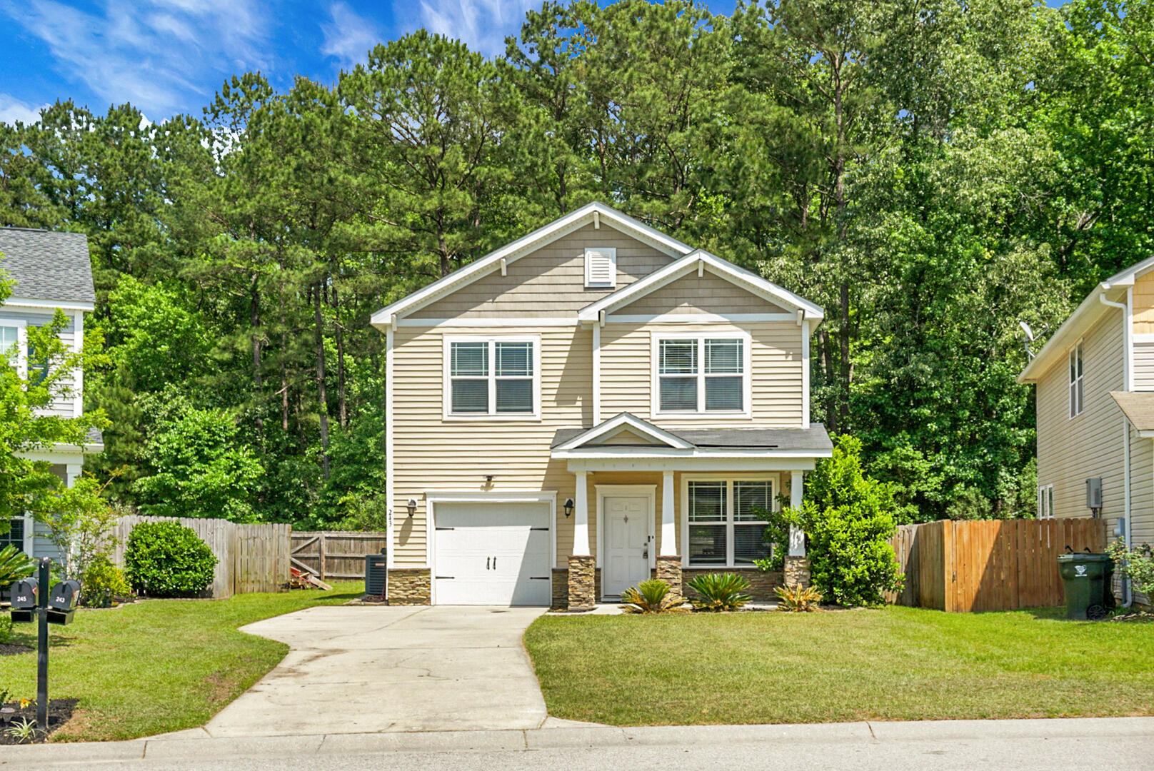 243 Oglethorpe Circle Moncks Corner, SC 29461 - Photo 3 of 34 DSC04684