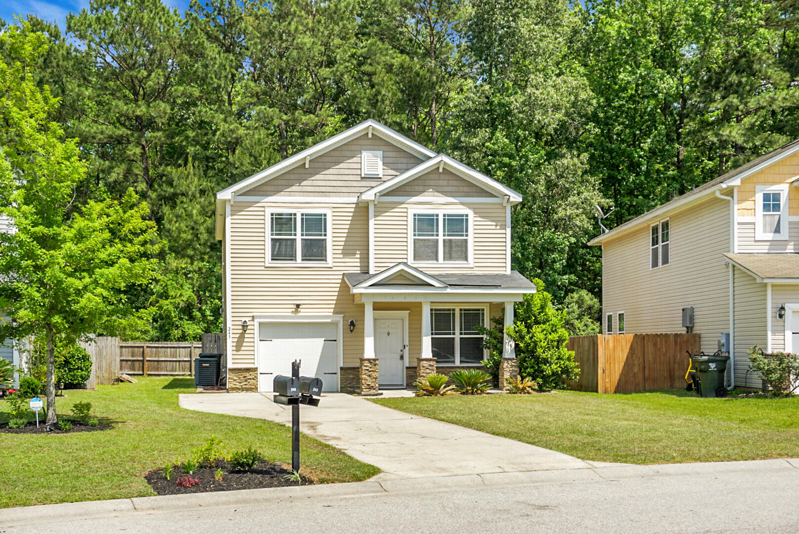243 Oglethorpe Circle Moncks Corner, SC 29461 - Photo 4 of 34 DSC04687