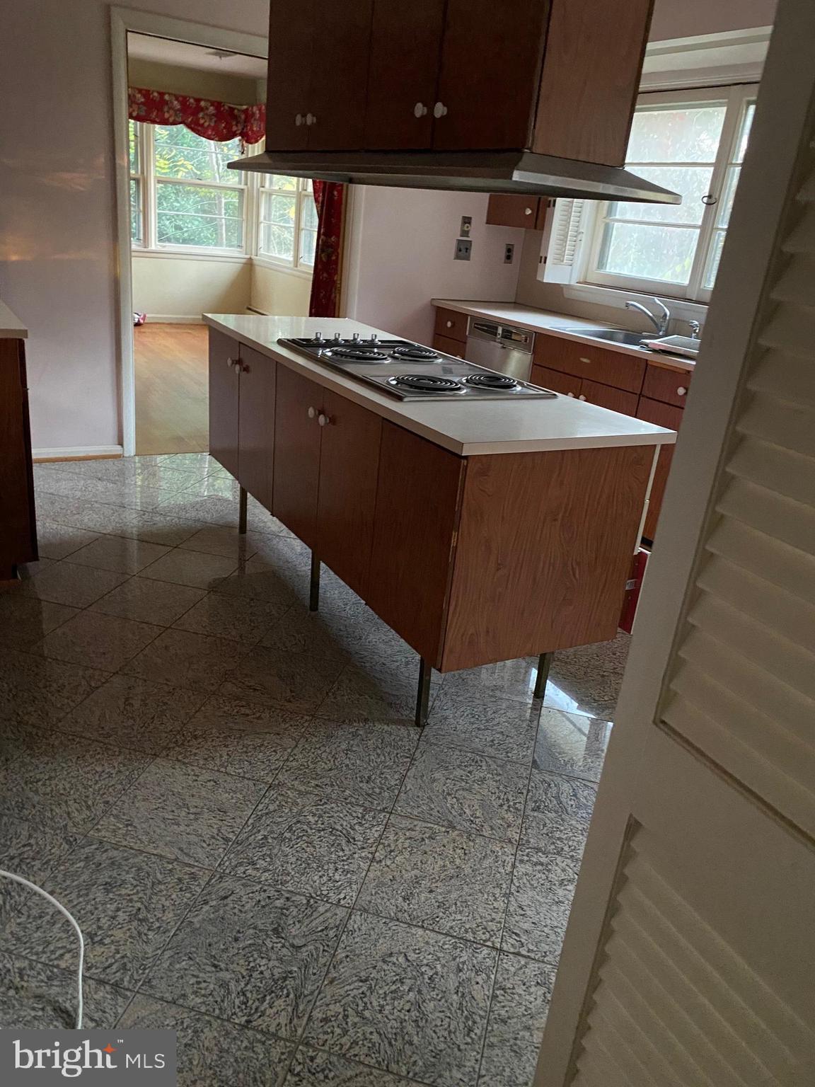 14186 Howard Road Dayton, MD 21036 - Photo 4 of 10