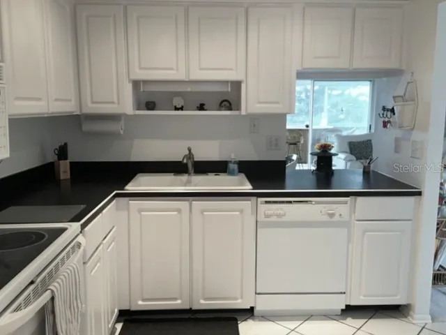 $2,900 | 3660 Ironwood Circle, Unit 503M, Bradenton, FL 34209